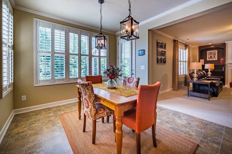101 Reunion Pine Dr, Apex, NC 27539