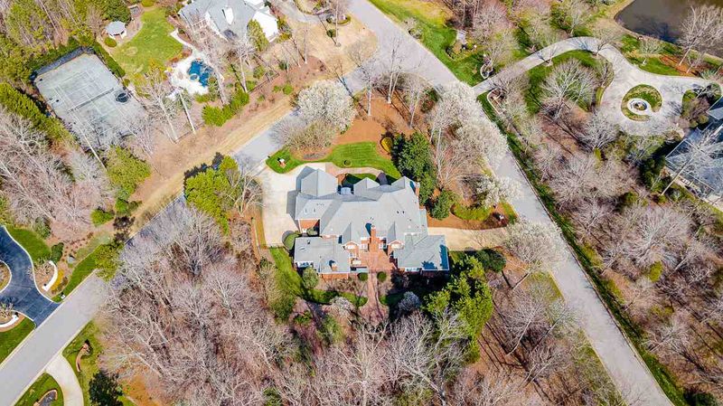 101 Richelieu Dr, Cary, NC 27518