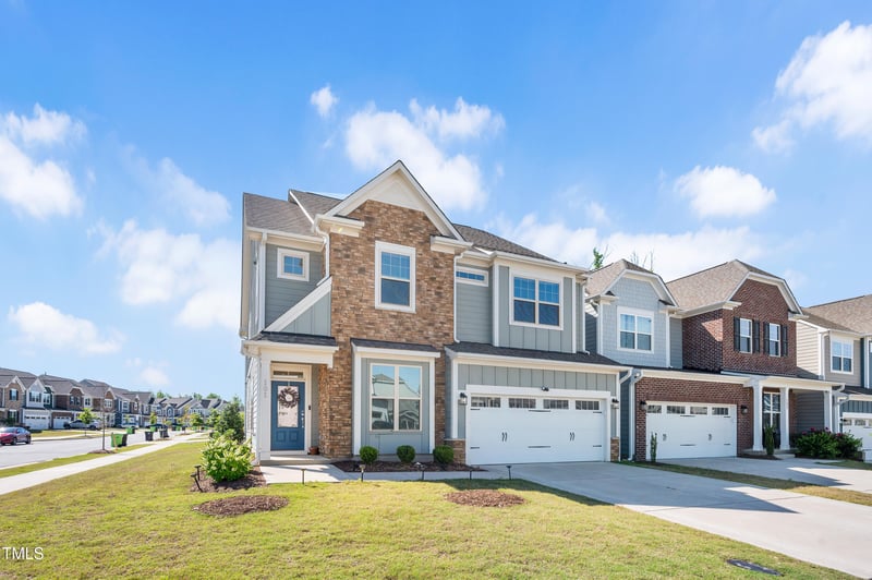 101 Rostova Way, Holly Springs, NC 27540