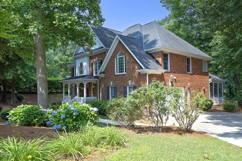 101 Royal Glen Dr, Cary, NC 27518