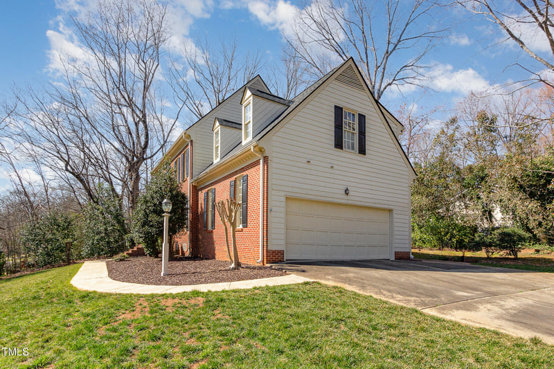 101 Rustic Wood Ln, Cary, NC 27518