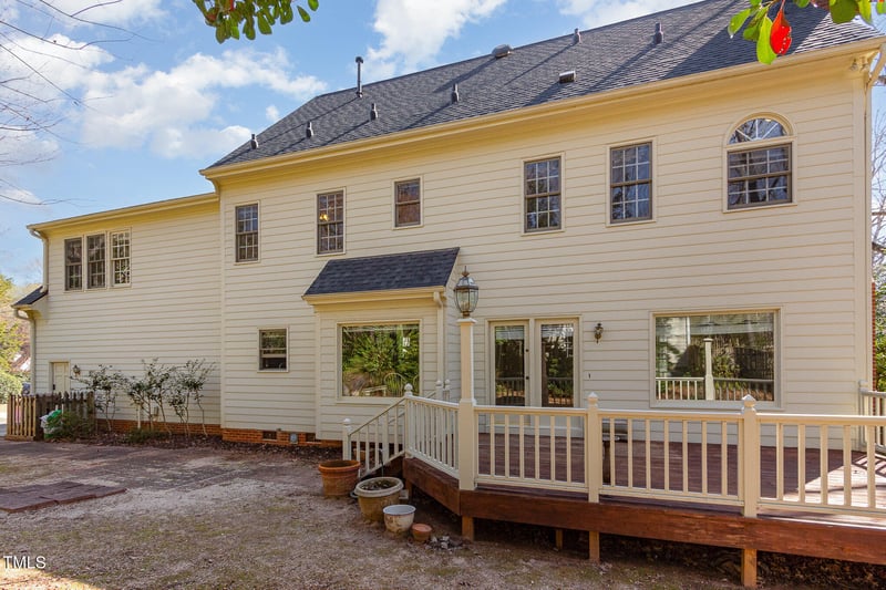 101 Rustic Wood Ln, Cary, NC 27518