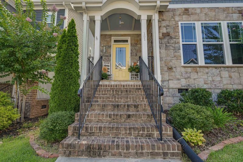 101 Salt Cedar Ln, Chapel Hill, NC 27516