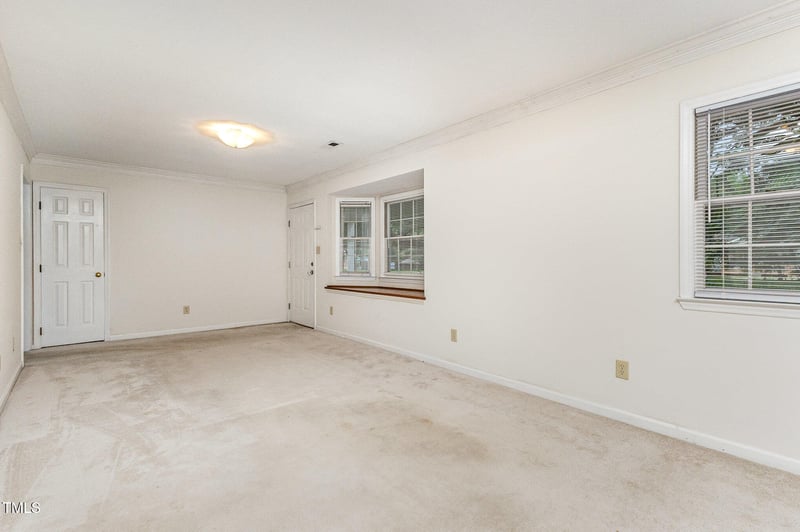 101 Shannon Ridge Ct, Louisburg, NC 27549