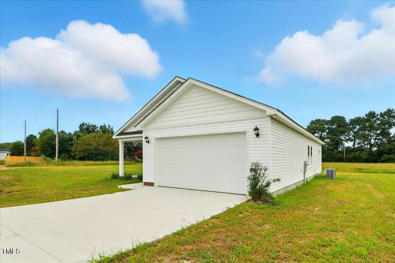 101 Sillinger Dr, Goldsboro, NC 27534
