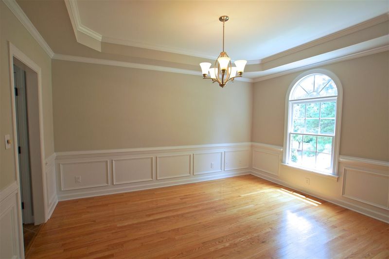 101 Silvergrove Dr, Cary, NC 27513