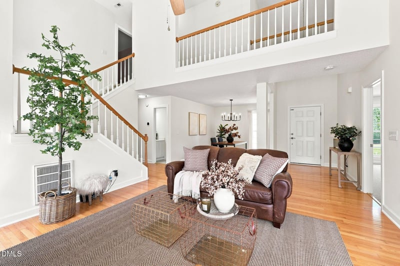101 Somerset Farm Dr, Holly Springs, NC 27540
