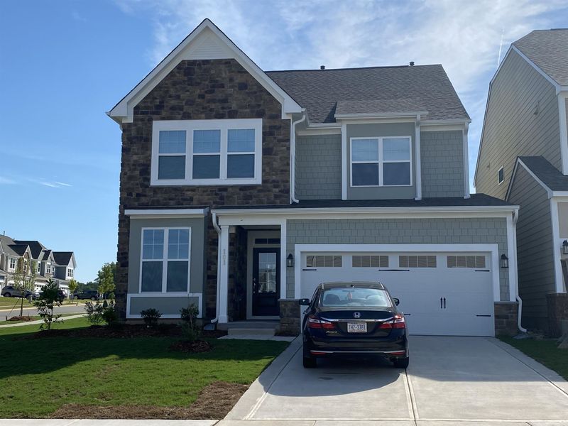 101 Spring Hope Dr #561, Holly Springs, NC 27540