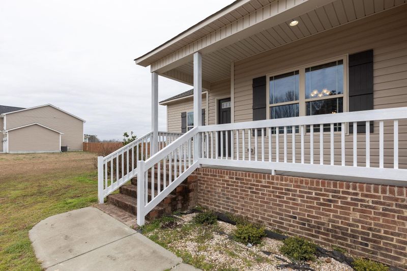 101 Starlight Dr, Lillington, NC 27546