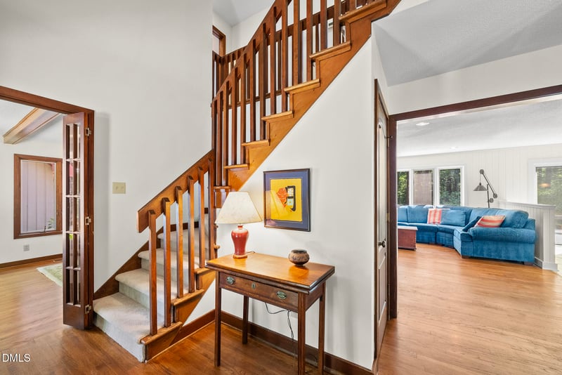 101 Stoneridge Dr, Chapel Hill, NC 27514