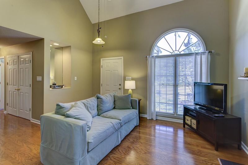 101 Sugarland Dr, Apex, NC 27502