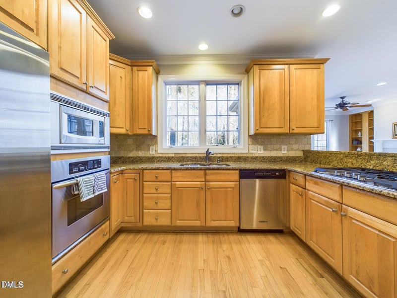 101 Sundance Pl, Chapel Hill, NC 27514
