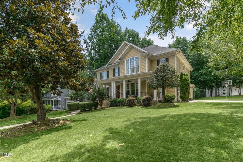 101 Tatum Ct, Holly Springs, NC 27540