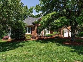 101 Temple Gate Dr, Cary, NC 27518