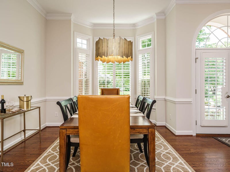 101 Temple Gate Dr, Cary, NC 27518