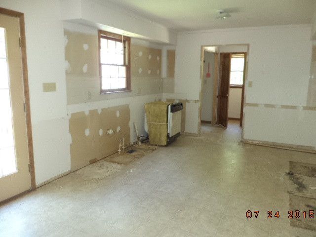 101 Thistle Dr, Youngsville, NC 27596