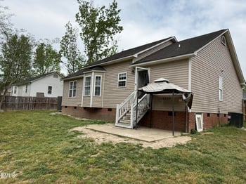 101 Thompson Dr, Selma, NC 27576