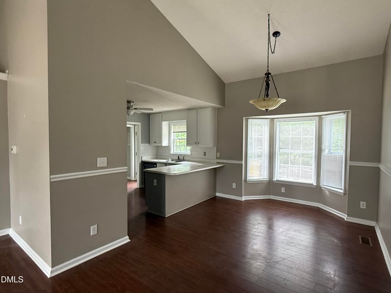 101 Thompson Dr, Selma, NC 27576