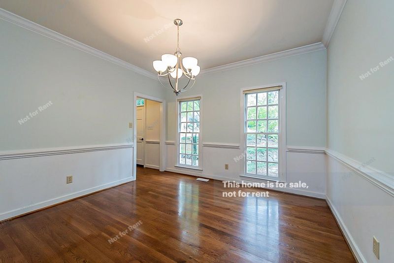 101 Thornewood Dr, Cary, NC 27518