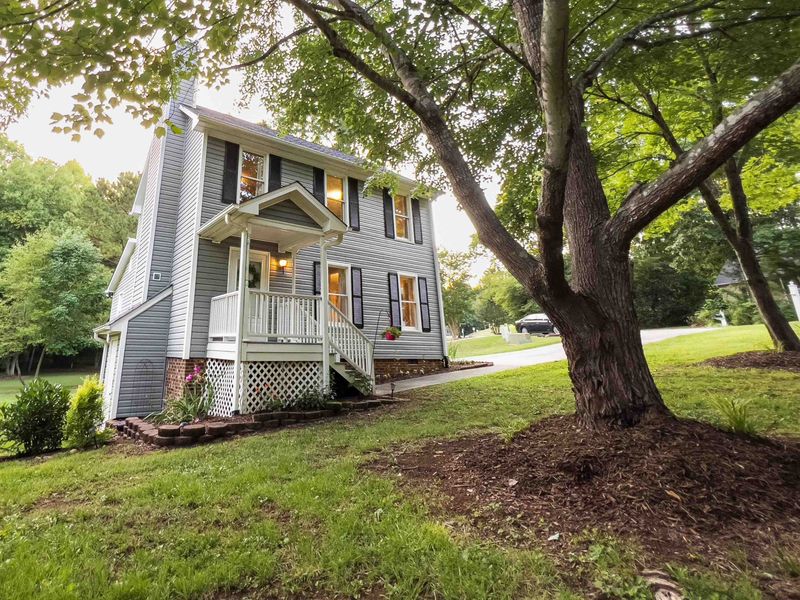 101 Twisted Ct, Hillsborough, NC 27278