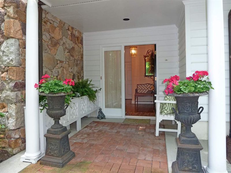 101 Villa Dr, Durham, NC 27712