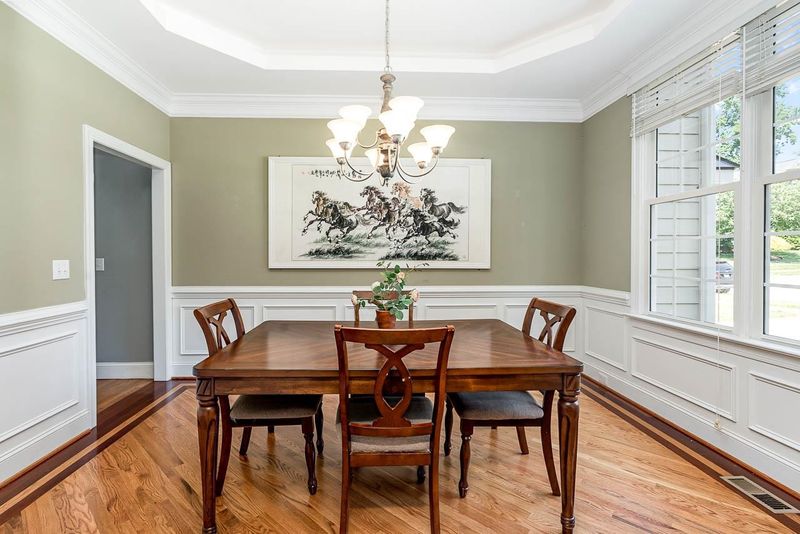 101 Wendhurst Ct, Apex, NC 27502