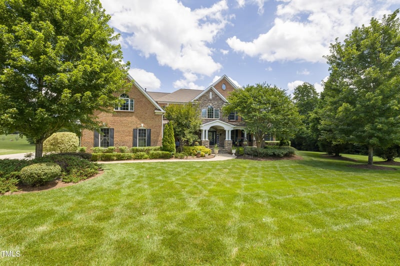101 Whirlaway Ln, Chapel Hill, NC 27516