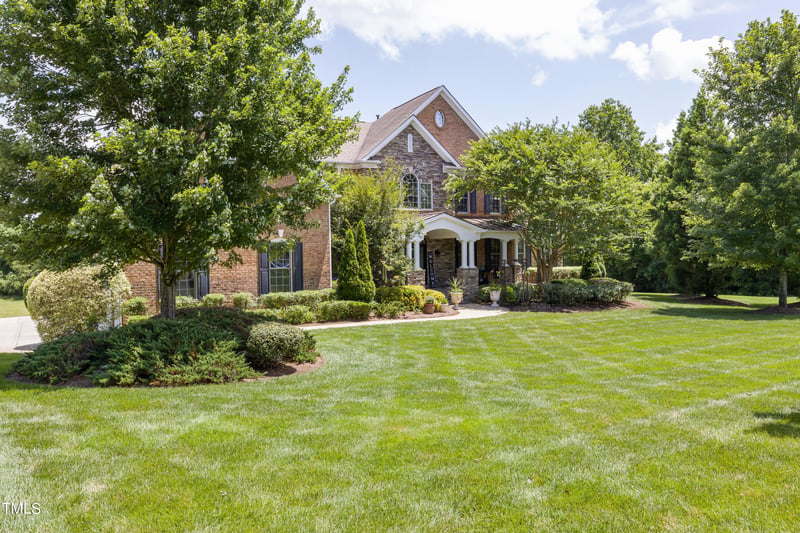 101 Whirlaway Ln, Chapel Hill, NC 27516