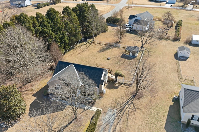 101 White Water Ct, Benson, NC 27504