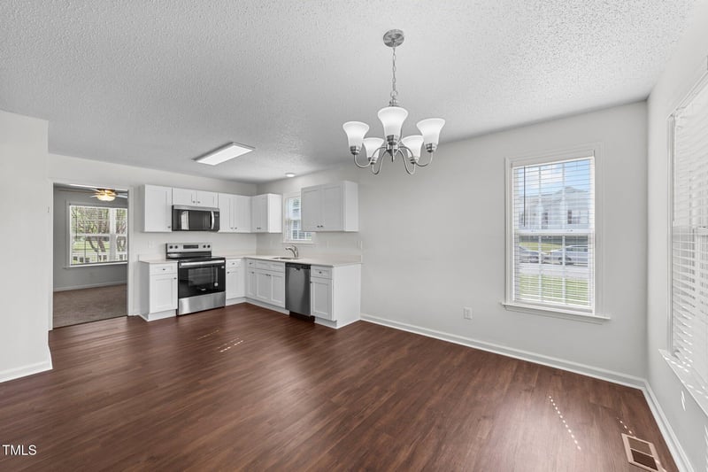 101 Wimbledon Ct, Clayton, NC 27520