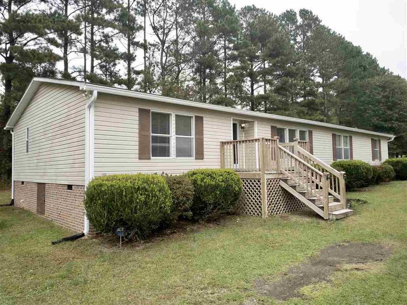 101 Winding Creek Dr, Youngsville, NC 27596