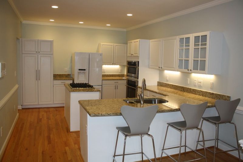 101 Windrock Ln, Cary, NC 27518