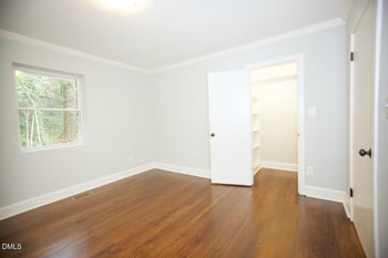 101 Woodridge Dr, Durham, NC 27707