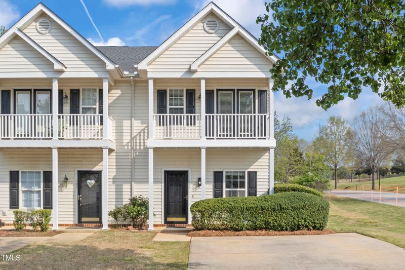 101 Woodson Dr, Clayton, NC 27527
