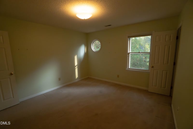 101 Yeargen Pl, Chapel Hill, NC 27516