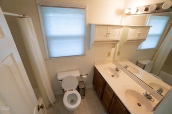 101 Yeargen Pl, Chapel Hill, NC 27516