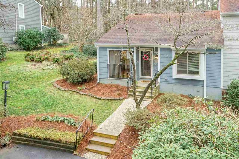 1010 Bend Dr, Raleigh, NC 27609