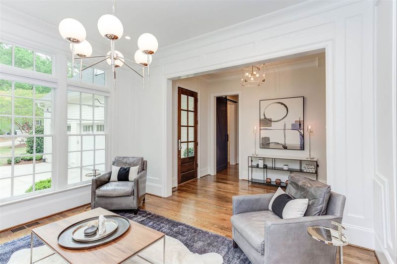 1010 Canterbury Rd, Raleigh, NC 27607