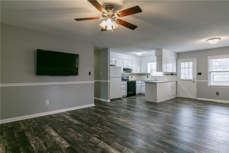 1010 N Carr St, Mebane, NC 27302