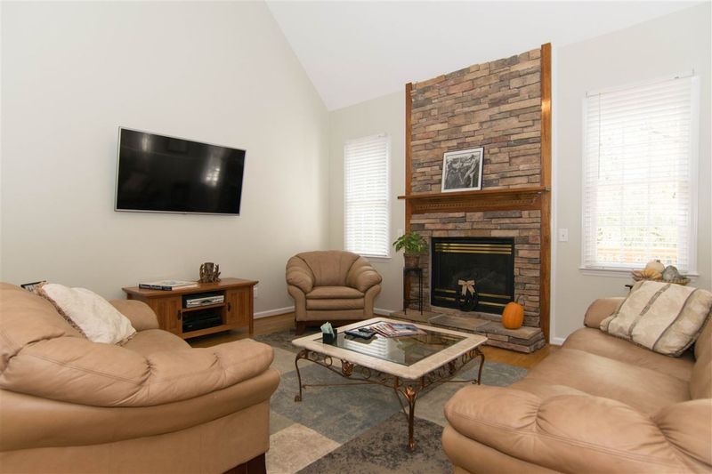 1010 Edenburghs Keep Dr, Knightdale, NC 27545