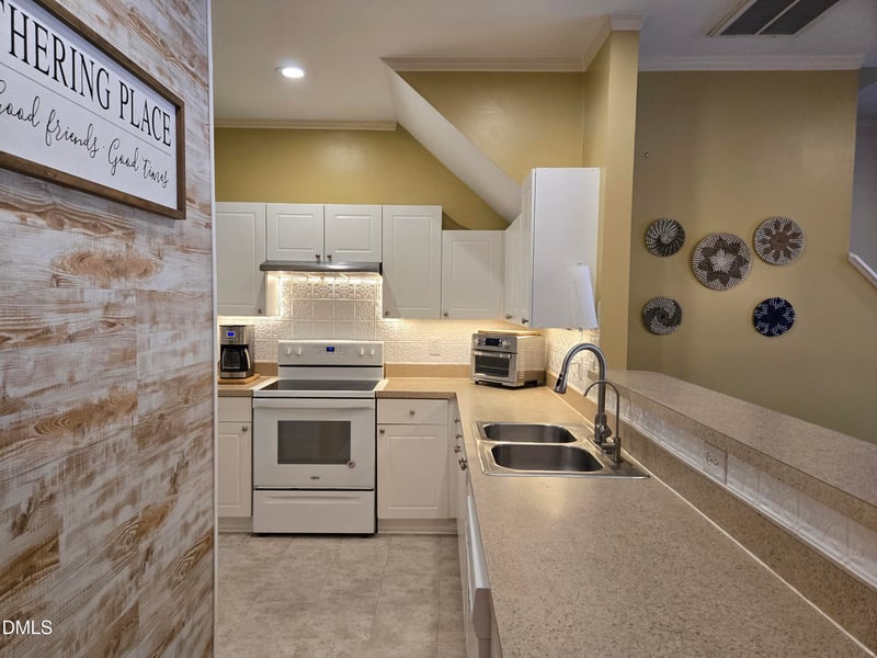 1010 Hadel Pl, Knightdale, NC 27545