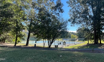 1010 Kingswood Dr #Apt I, Chapel Hill, NC 27517