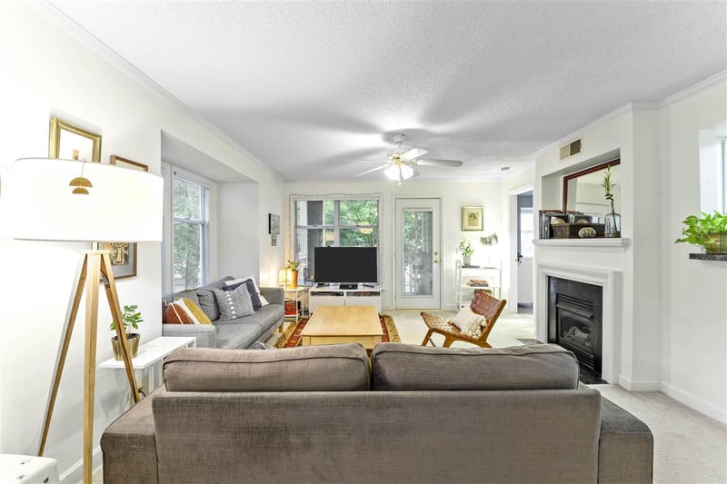 1010 Nicholwood Dr #201, Raleigh, NC 27605