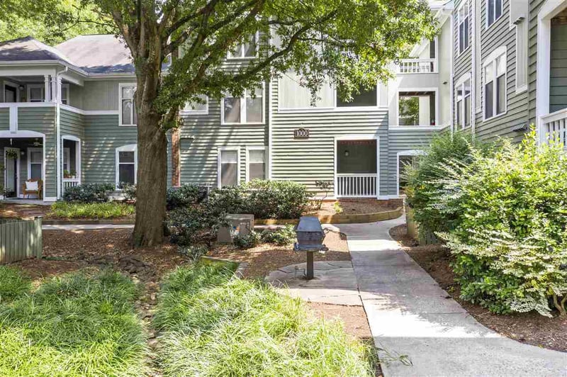 1010 Nicholwood Dr #201, Raleigh, NC 27605