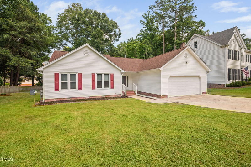 1010 Oakgrove Dr, Knightdale, NC 27545
