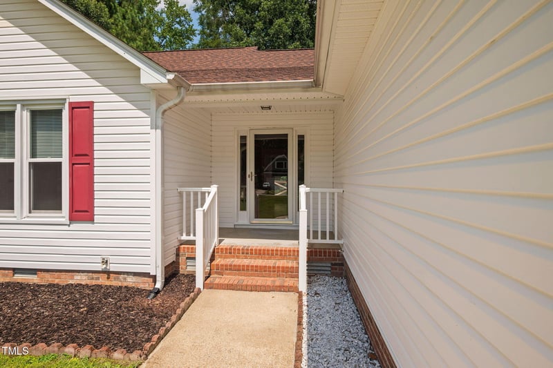 1010 Oakgrove Dr, Knightdale, NC 27545