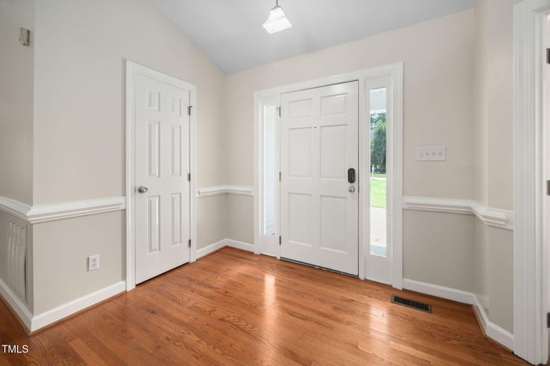 1010 Oakgrove Dr, Knightdale, NC 27545
