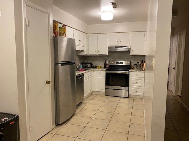 1010 Sandlin Dr #E, Raleigh, NC 27606