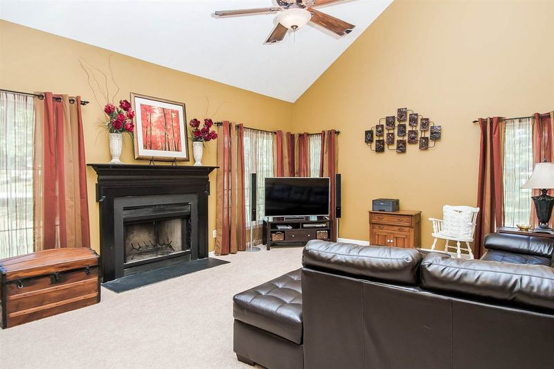 1010 Silverbell Ln, Knightdale, NC 27545