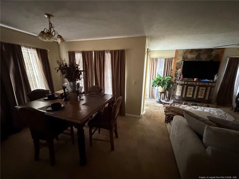 1010 Wood Creek Dr #4, Fayetteville, NC 28314